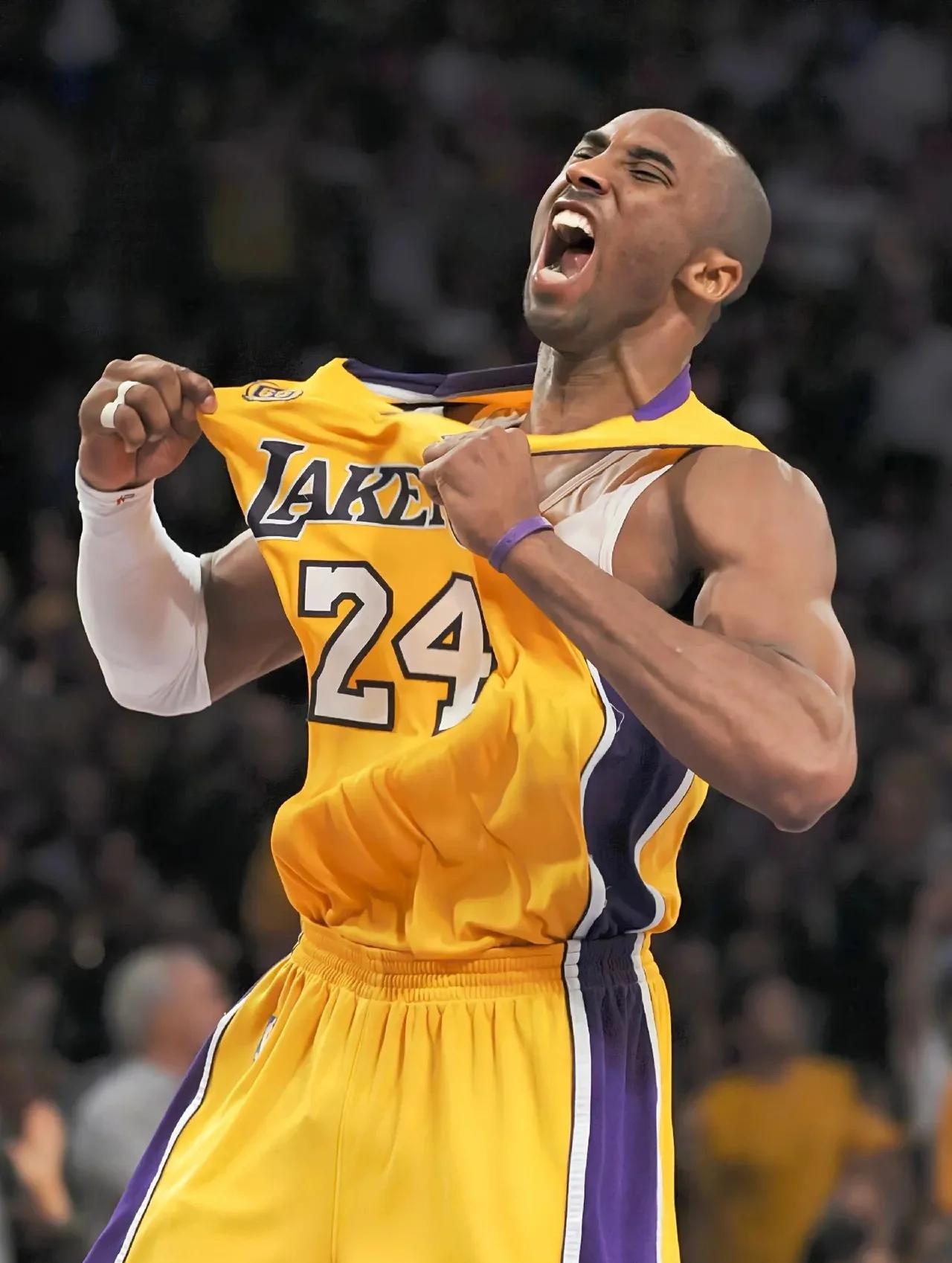 离谱！洛杉矶快船绝杀压哨备战欧超杯今晚芝加哥公牛调整名单以备NBA季后赛，赛后罗马豪取连胜——荷甲节点到来的简单介绍