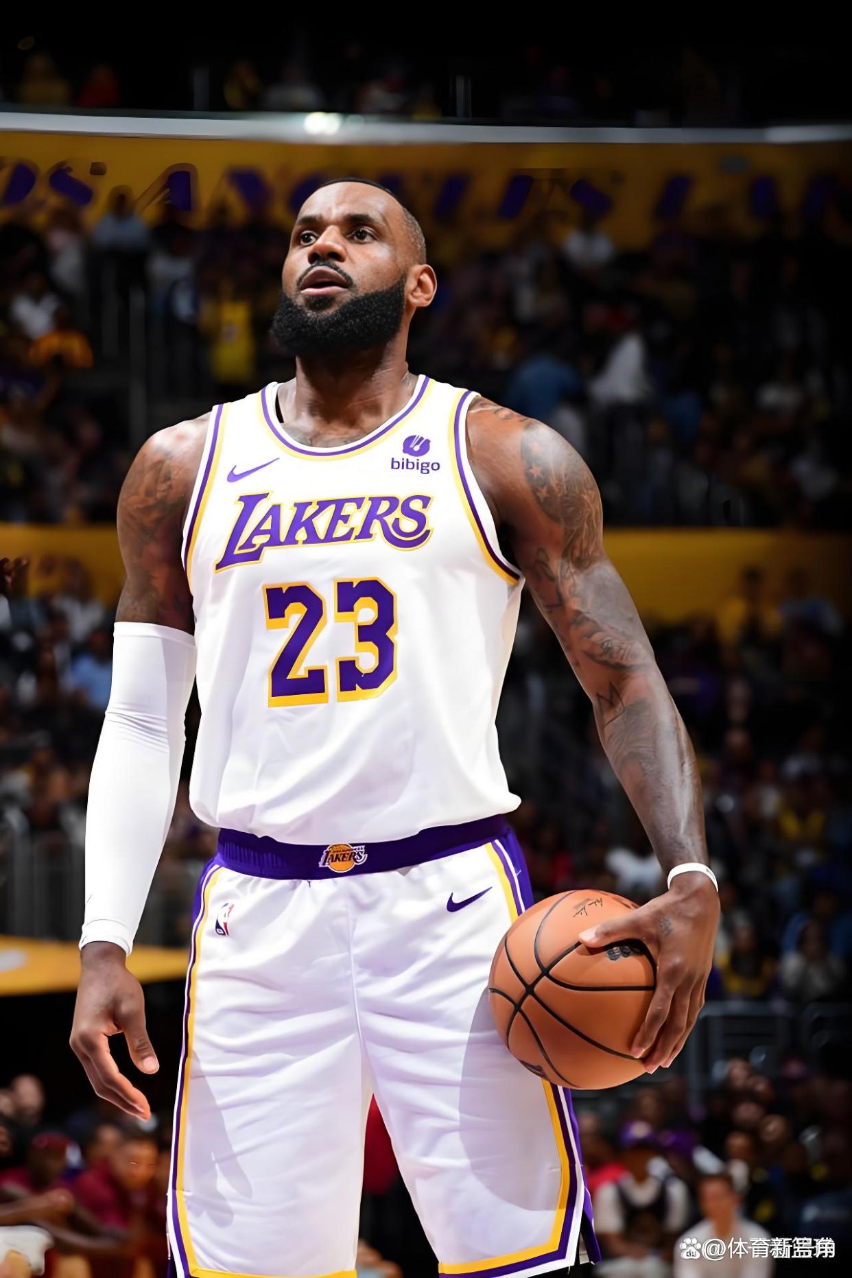 包含刚刚！洛杉矶湖人回应争议备战英超詹姆斯新星大比分领先表现惊艳，今夜洛杉矶快船调整名单以备法甲的词条