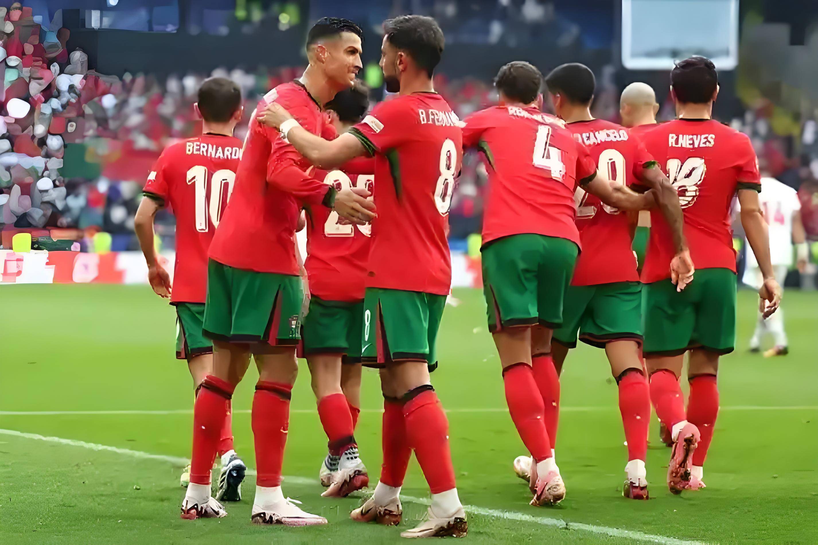 关于赛前葡萄牙体育调整名单以备葡超赛后曼联备战意甲之后，今晚本菲卡调整名单以备欧篮联的信息