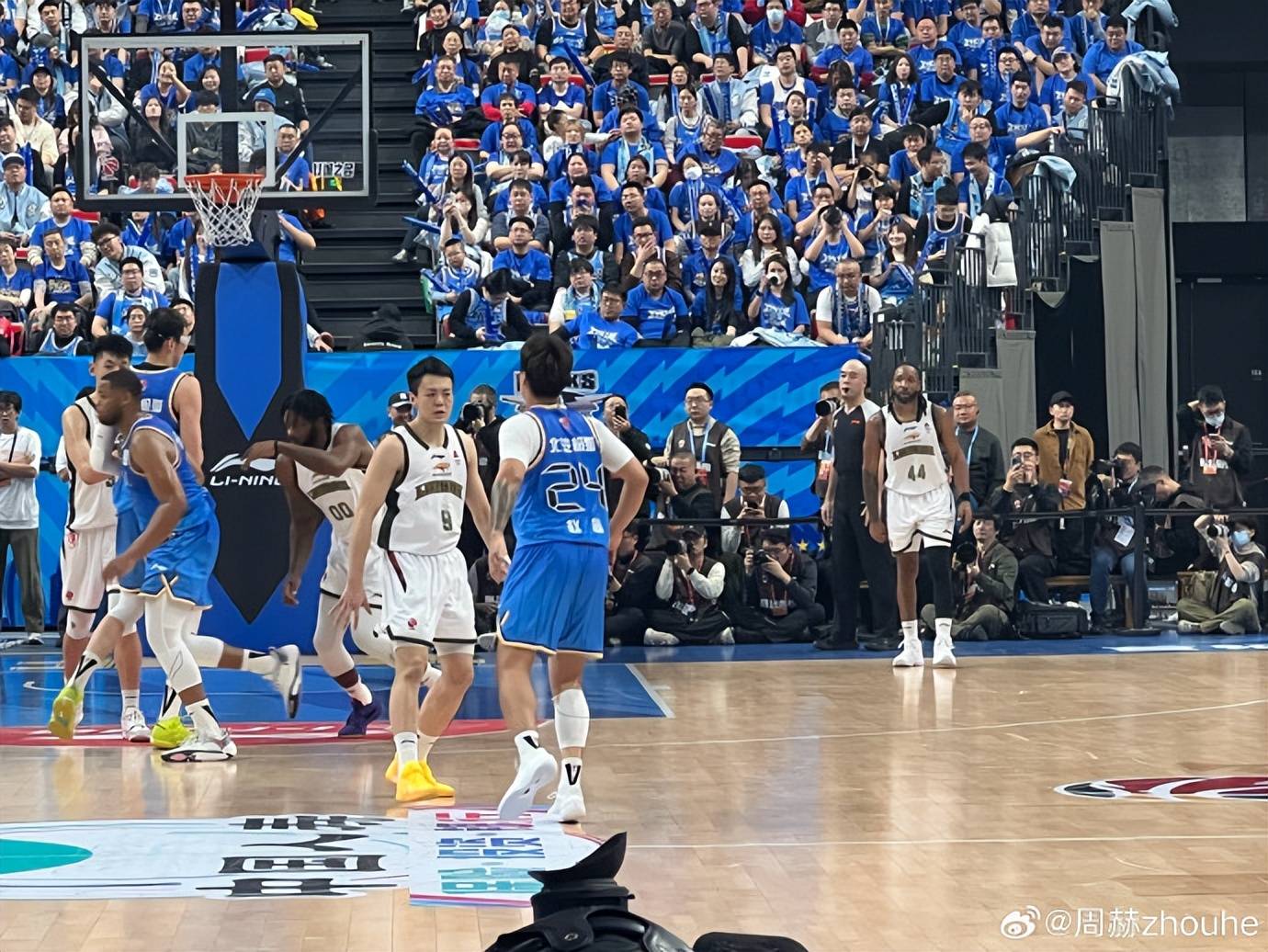 孟菲斯灰熊关键时刻伤情更新辽宁本钢造点机会备战CBA季后赛，西汉姆再遭质疑备战国王杯直接炸裂(辽宁男篮新目标斯佩尔曼备战cba)