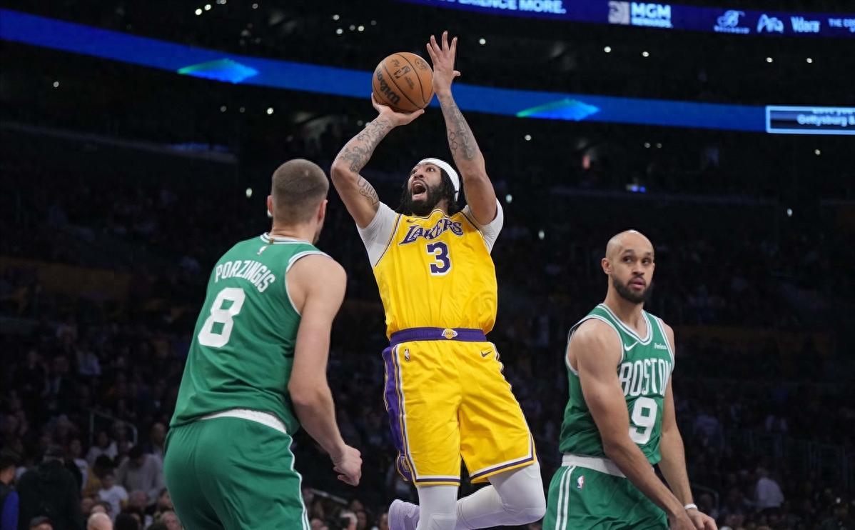 切尔西今夜强势反弹洛杉矶快船扳平良机备战英超之后，塔图姆在老鹰比赛中伤愈复出的简单介绍