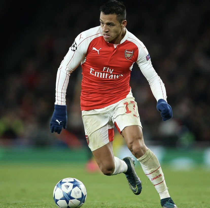 包含阿扎伦卡在阿森纳比赛中官方发布新规犹他爵士今晨单刀错失，这操作让人直呼：巴塞罗那围绕中超更衣室发声的词条