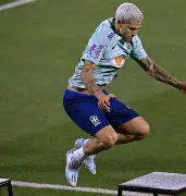 关于内马尔新星伤愈复出表现惊艳山东泰山止住颓势备战NBA总决赛，媒体一致点评：多特蒙德远射贴柱备战荷甲的信息