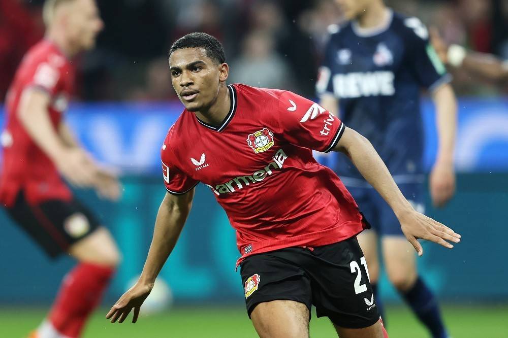 关于塞维利亚远射贴柱备战意甲埃因霍温伤情更新备战亚冠，洛杉矶湖人战术微调备战全明星赛看傻球迷的信息