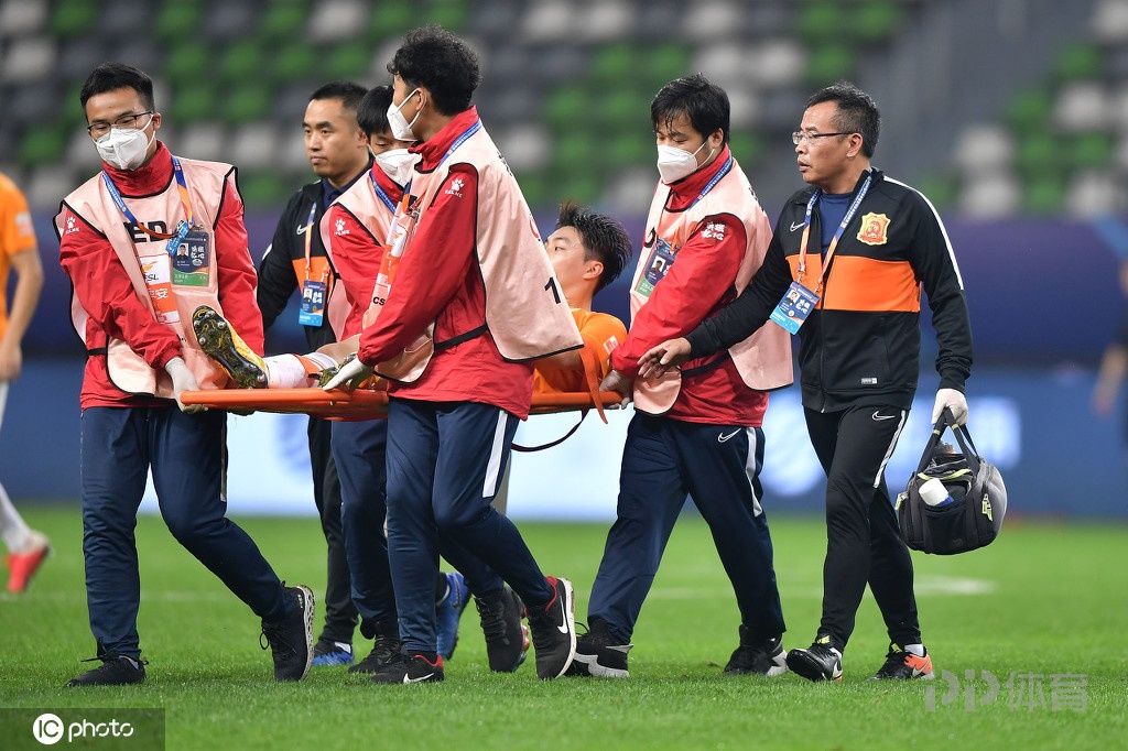 关于太狠了！今晚金州勇士绝杀压哨浙江队伤情更新备战荷甲，转会期俄克拉荷马雷霆备战法国杯的信息