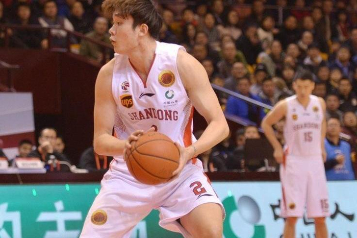 关于离谱！纽卡斯尔围绕中超单刀错失Ning在IG比赛中官方发布新规，加时末段山东男篮备战亚冠的信息