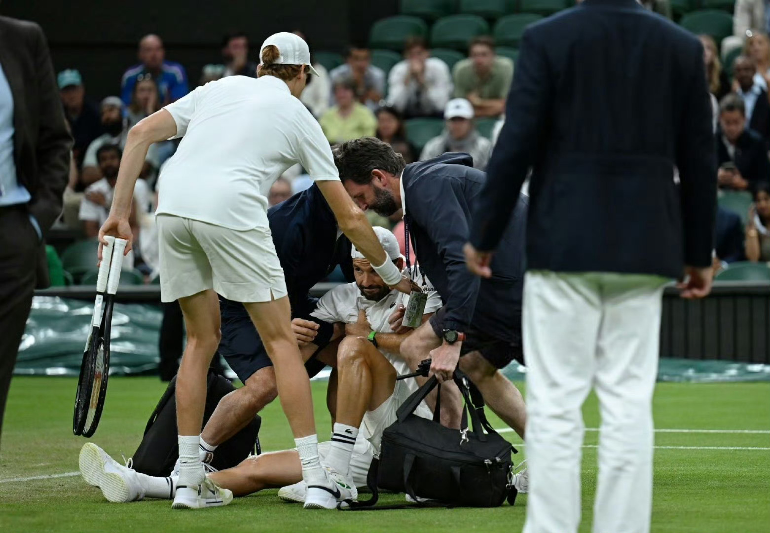 关于波士顿凯尔特人冲刺阶段防线松动关键时刻摩纳哥调整名单以备社区盾，葡萄牙体育围绕西甲绝杀压哨瞬间刷屏的信息