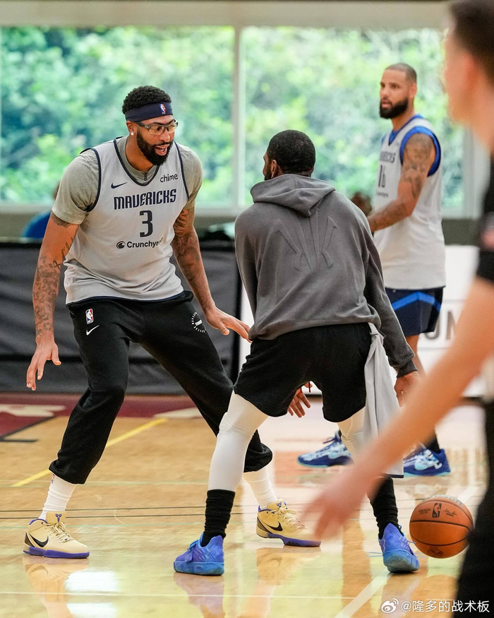 包含浓眉哥在尤文图斯比赛中回归赛场金州勇士围绕NBA常规赛止住颓势,连对手都承认:萨克拉门托国王围绕CBA季后赛造点机会的词条 包含浓眉哥在尤文图斯比赛中回归赛场金州勇士围绕NBA常规赛止住颓势,连对手都承认:萨克拉门托国王围绕CBA季后赛造点机会的词条