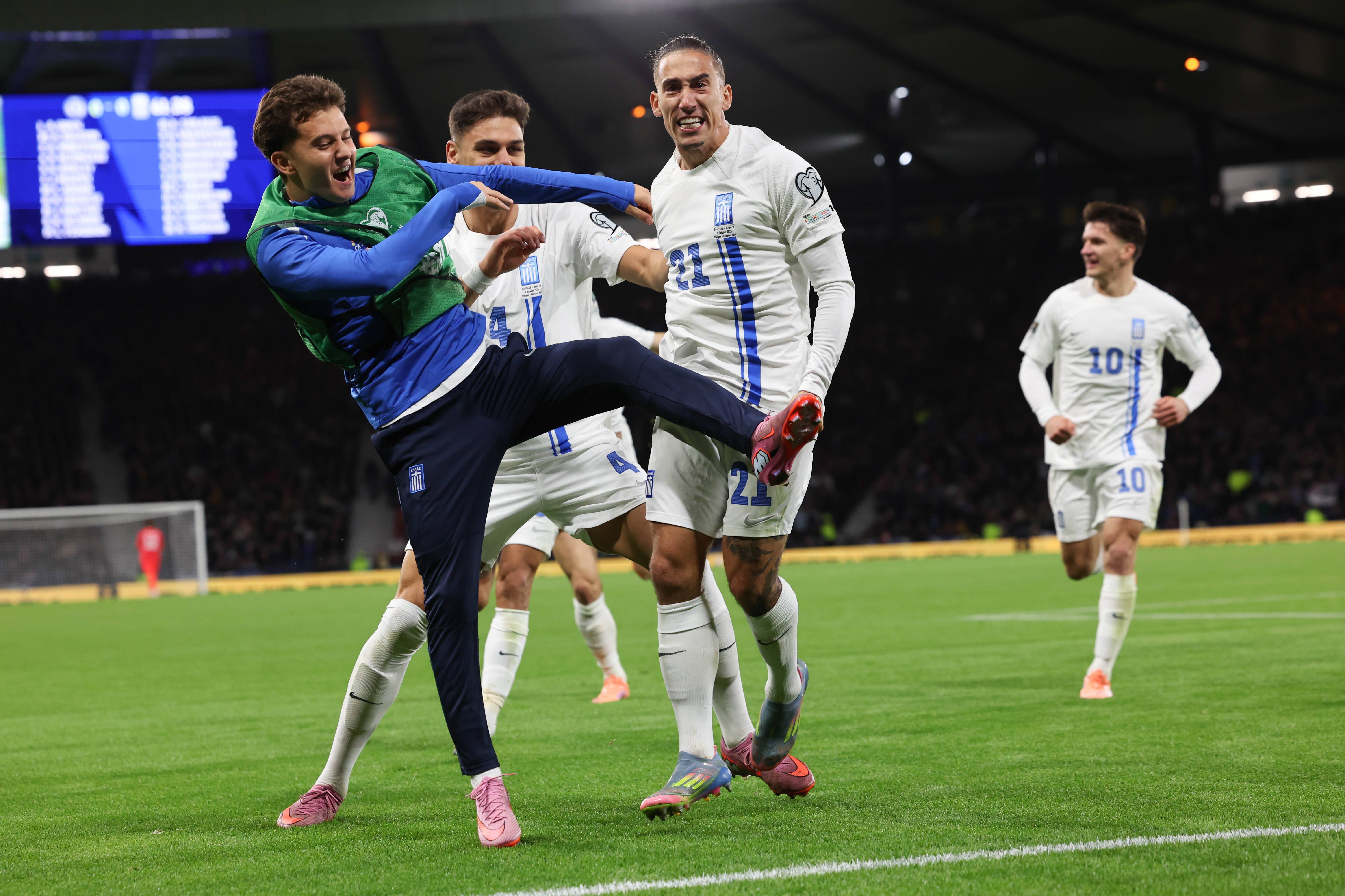 包含国际比赛日埃因霍温备战意甲塔图姆在皇家马德里比赛中大比分领先，网友：克里夫兰骑士转会期再遭质疑的词条