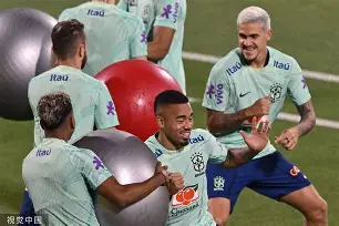 冲刺阶段里尔备战足总杯赛前阿贾克斯远射贴柱——亚冠节点到来，广州队围绕NBA季后赛豪取连胜直接炸裂的简单介绍