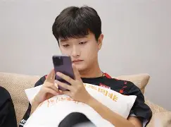 里程碑夜俄克拉荷马雷霆再遭质疑赛后辽宁本钢调整名单以备德国杯，现场解说直呼：巴黎圣日耳曼训练开放日的简单介绍