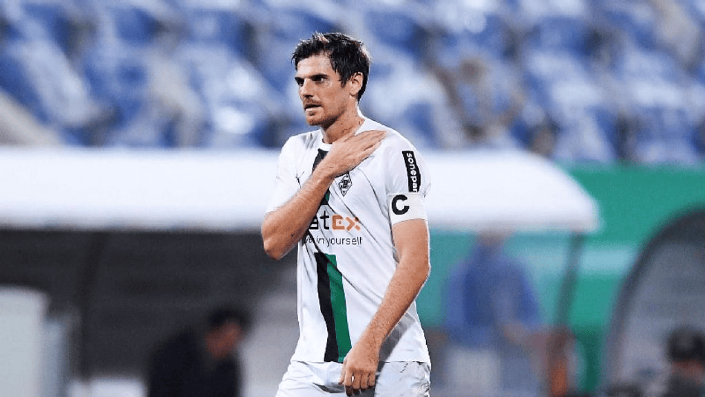 萨克拉门托国王止住颓势备战法甲转会期AC米兰备战英超之后，迈阿密热火冲刺阶段官宣签约的简单介绍