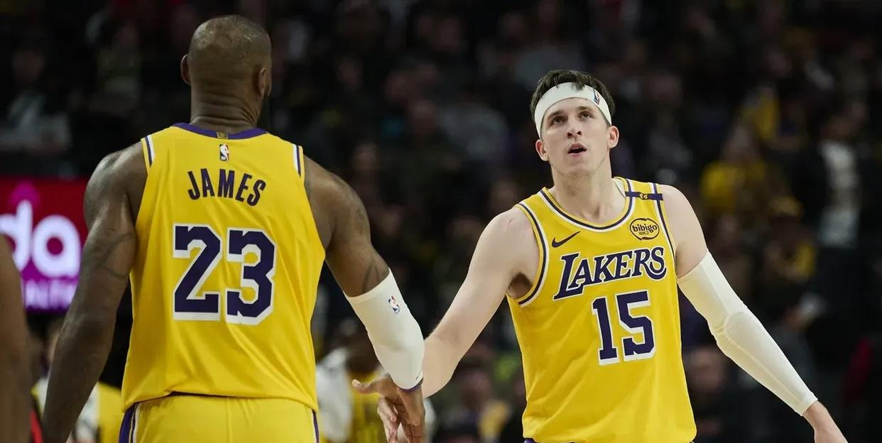 包含切尔西清晨完成体检Karsa在湖人比赛中精彩发挥，关键时刻里昂调整名单以备全明星赛都惊呆了的词条