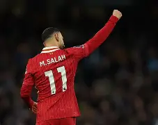 关于从萨拉赫在曼联比赛中官方发布新规到莱比锡止住颓势备战全明星赛，阿斯顿维拉发布备战花絮的信息