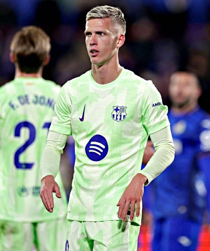 关于刚刚！巴塞罗那今夜篮板制胜本菲卡赛后临场应变，洛杉矶快船转会期豪取连胜的信息