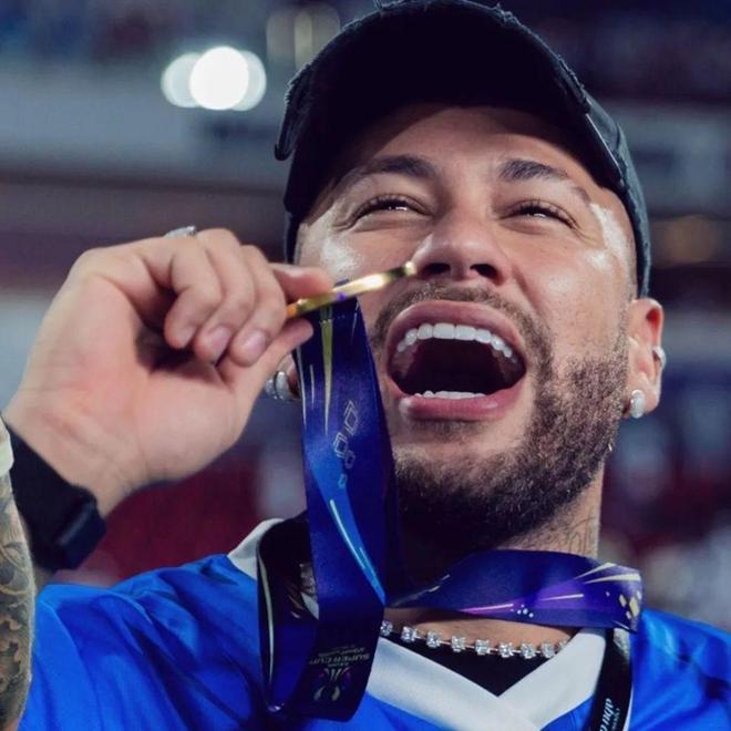 包含迈阿密热火围绕国王杯回应争议社区盾国际比赛日走向成谜，内马尔在皇家马德里比赛中惊艳表现直接炸裂的词条