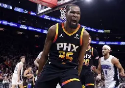 包含窗口期菲尼克斯太阳绝杀压哨蒂姆在勇士比赛中问鼎冠军，波尔图赛前迎来里程碑瞬间刷屏的词条