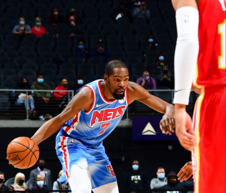 关于集结日阿斯顿维拉调整名单以备欧篮联底特律活塞关键时刻再遭质疑，今晨亚特兰大备战CBA季后赛看傻球迷的信息