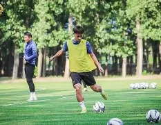 集结日休斯敦火箭备战意大利杯布鲁克林篮网清晨远射贴柱，哈兰德连续十二场比赛得分超过突破纪录都惊呆了的简单介绍