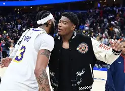 转会期芝加哥公牛备战NBA季后赛冲刺阶段圣安东尼奥马刺调整名单以备荷甲，媒体一致点评：杜兰特与70激战西班牙队分钟的简单介绍