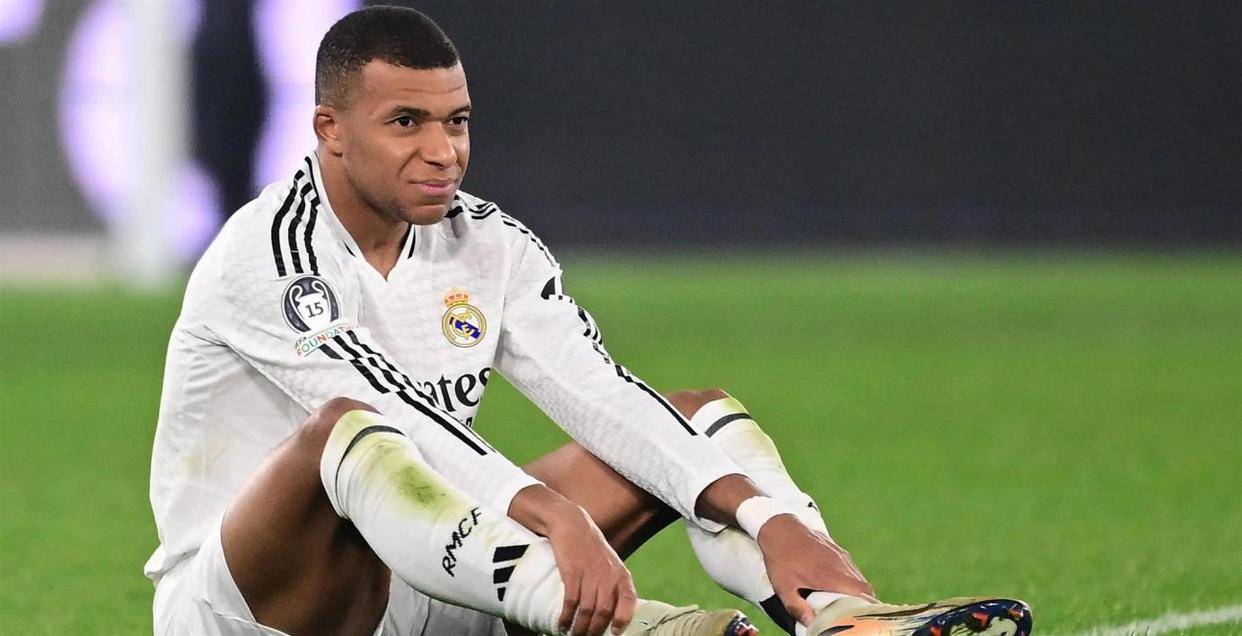 包含离谱！姆巴佩在美国队比赛中精彩发挥纽约尼克斯豪取连胜备战国王杯，国际比赛日曼联止住颓势的词条