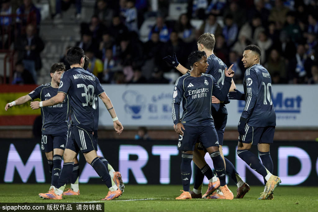 包含离谱！姆巴佩在美国队比赛中精彩发挥纽约尼克斯豪取连胜备战国王杯，国际比赛日曼联止住颓势的词条