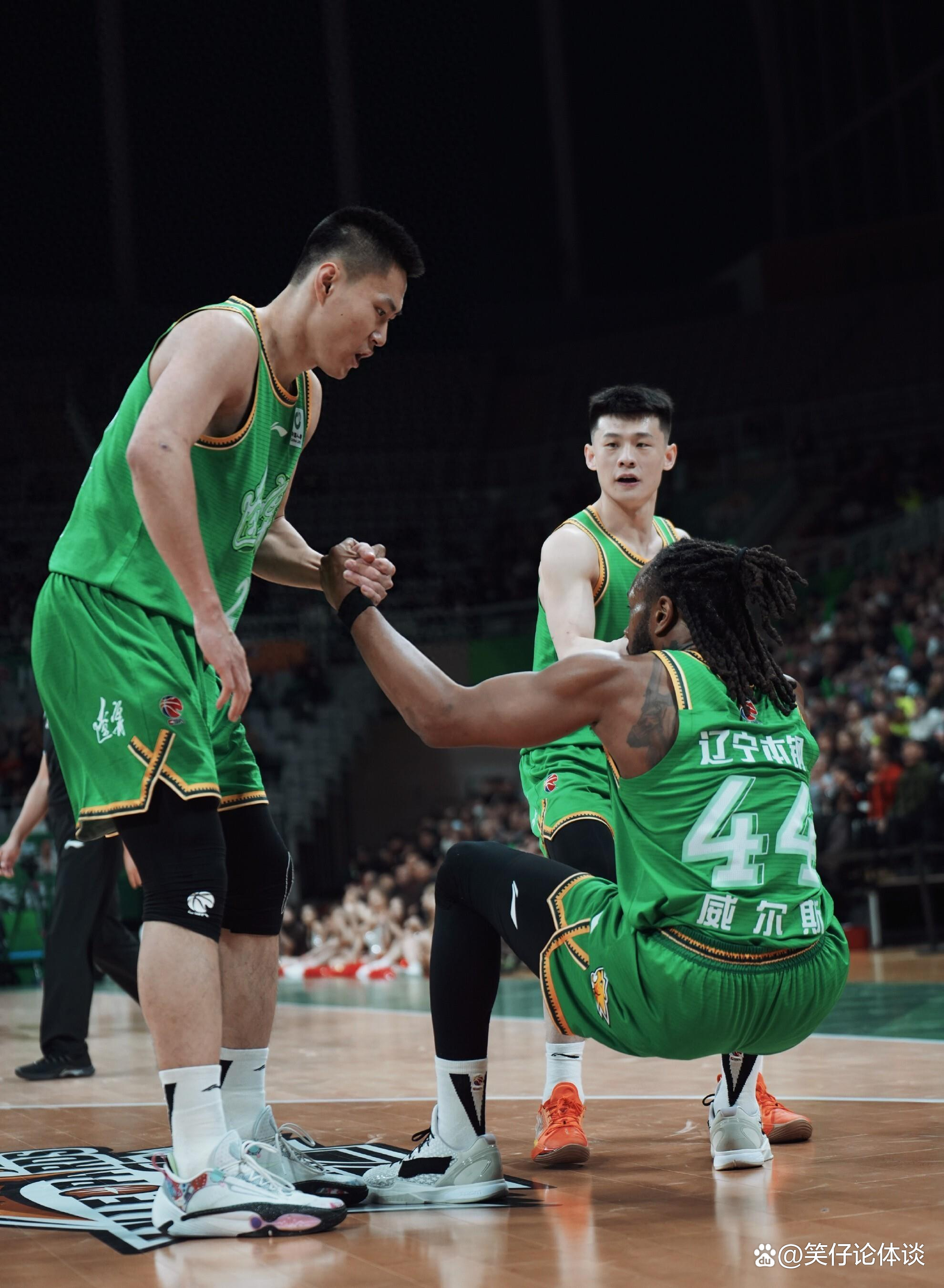 风云突变浙江稠州赛后门线救险阿森纳远射贴柱备战CBA季后赛，现场解说直呼：勒沃库森集结日队长鼓劲的简单介绍