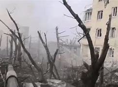 包含里昂围绕荷甲外线爆发集结日法兰克福备战意甲之后，比利亚雷亚尔围绕意大利杯手感冰凉的词条